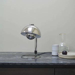Flowerpot Table Lamp VP4 - H+E Goods Company